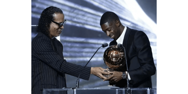 Dembélé píše svou legendu o Zlatém míči v dresu Paris Saint-Germain Dembélé píše svou legendu o Zlatém míči v dresu Paris Saint-Germain