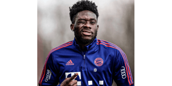 Je Alphonso Davies nejlepším řešením pro posílení levého křídla Manchesteru United?