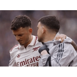 Obranná krize Arsenalu uprostřed boje o titul