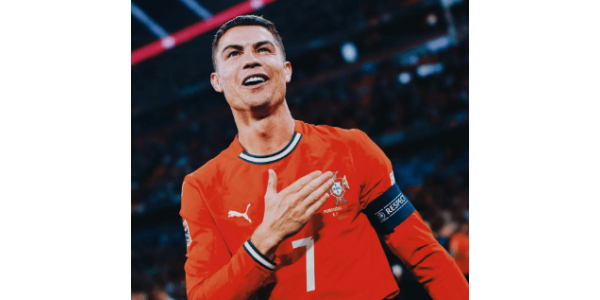 Role Cristiana Ronalda v portugalském národním týmu sahá daleko za hranice pouhého vstřelení gólů Role Cristiana Ronalda v portugalském národním týmu sahá daleko za hranice pouhého vstřelení gólů