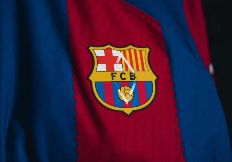 Barcelona se ve venkovních zápasech Ligy mistrů vrací do domácího dresu