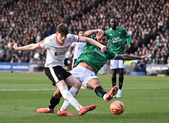 Nečekané vyřazení z FA Cupu, Liverpool míří na Premier League a Ligu mistrů